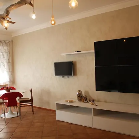 Turistico 3 Minuti Da Aeroporto- Centro Apartment