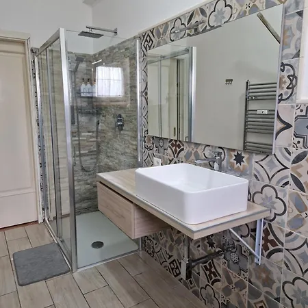 Apartment Turistico 3 Minuti Da Aeroporto- Centro